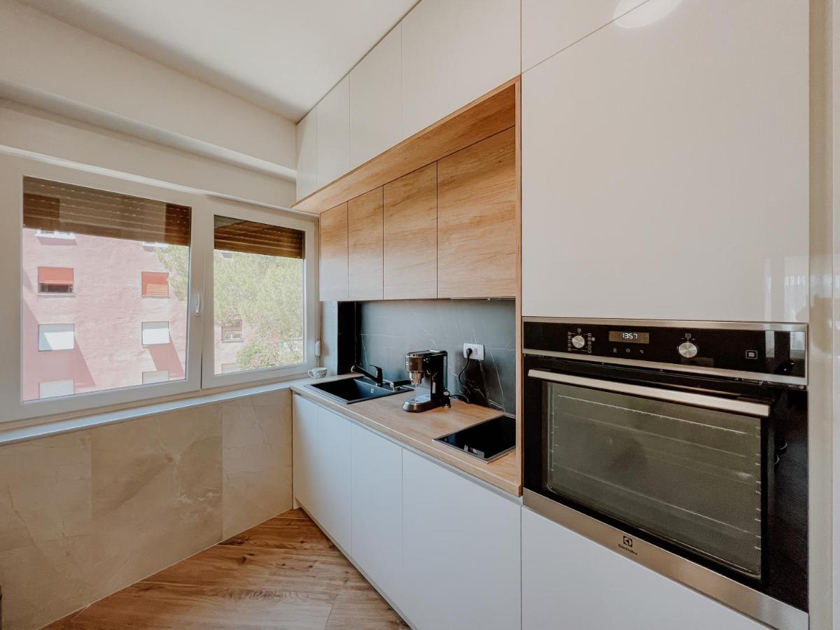 Apartment Papedoni